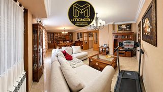 Chalet à Cárcheles. Chalet en venta en carchelejo, 6 dormitorios.