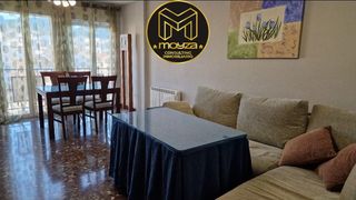 Appartamento in Torredelcampo. Piso en venta en torre del campo, 4 dormitorios.
