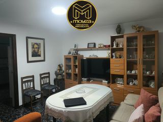Casa a Jabalquinto. Casa en venta en jabalquinto, 4 dormitorios.