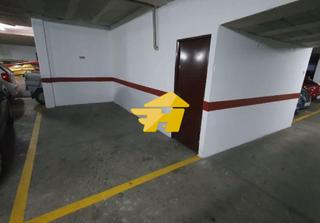 Aparcament cotxe  Jose maria martorell. Jose maria martorell
