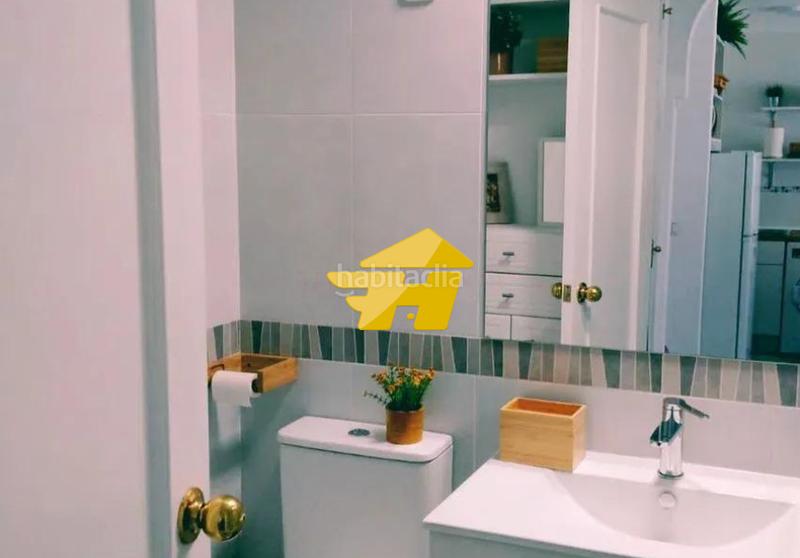 Foto 73e2a1b9-d7ed-472b-bab9-31aa345fd6ad. Location appartement avec parking piscine dans Montemar Torremolinos