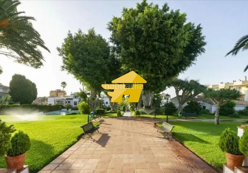 Foto 09c4a2cf-6608-4764-9cf2-48d4d8fd918e. Rent flat with parking pool in Montemar Torremolinos