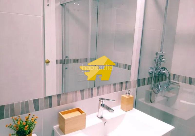 Foto 8a48011a-0786-40e3-be60-c3ba24ffe9c6. Rent flat with parking pool in Montemar Torremolinos