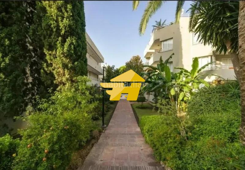 Foto 99c9b375-589e-413d-8c8c-4e3f3b61e951. Rent flat with parking pool in Montemar Torremolinos