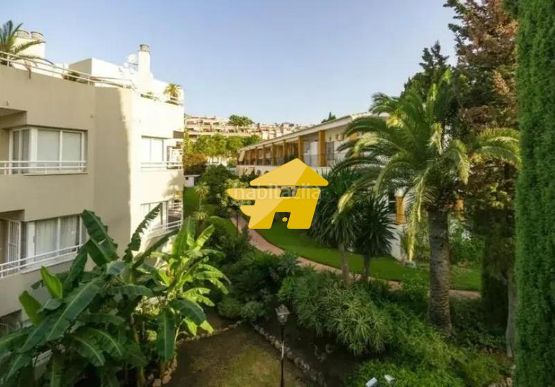 Foto f561cf65-9cba-4dc9-8655-0f9bdd09ebbf. Rent flat with parking pool in Montemar Torremolinos