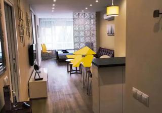 Flat in Avenida Isabel Manoja