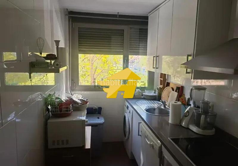 Foto a84a7277-16e1-4b9c-a3eb-45f48293bd26. Pis amb aparcament piscina a Santa Rosa - Valdeolleros Córdoba