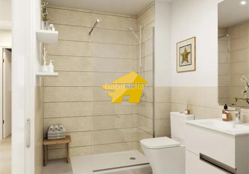 Foto 9f4eac1d-6ed6-439d-a631-ad42a1ba7f17. Location appartement avec chauffage parking piscine dans Torremolinos