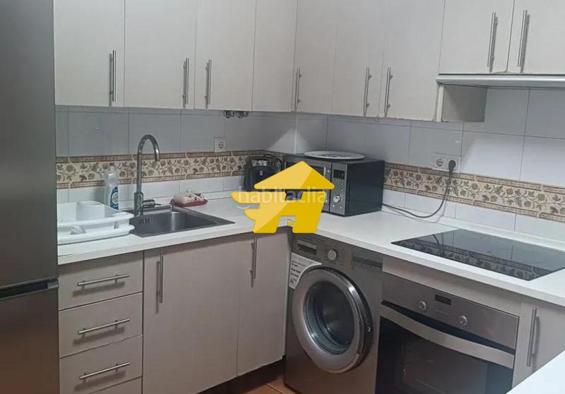 Foto 8ea53e53-20bc-4a1e-add3-2ce4de009579. Rent flat with pool in El Morche Torrox