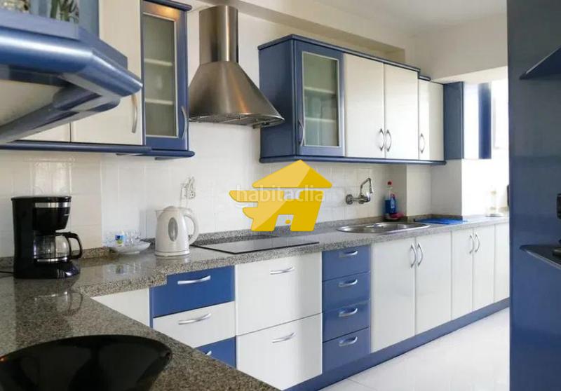 Foto 0b6ee4b5-23b3-460f-ad30-f53488bed28d. Appartement avec piscine dans Montemar Torremolinos