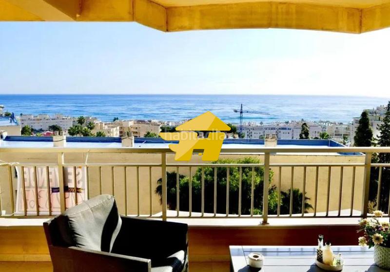 Foto 3b12a935-75dc-47fa-801a-1d0881b37f0b. Appartement avec piscine dans Montemar Torremolinos