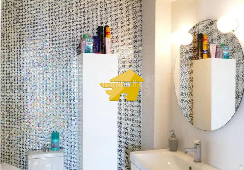 Foto 9f1cf93f-9844-4c2b-bc77-67321292888d. Appartement avec piscine dans Montemar Torremolinos