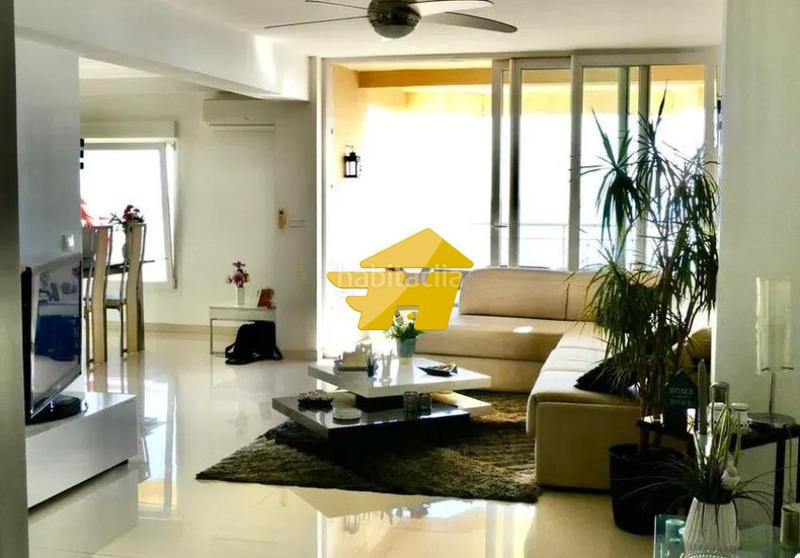 Foto e59b00b5-97c4-4c85-b6c4-48b1af2644fe. Appartement avec piscine dans Montemar Torremolinos