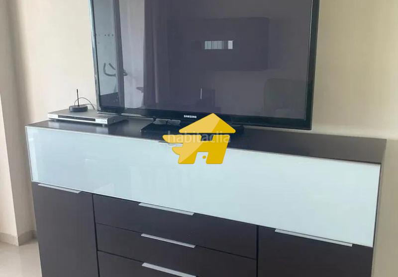 Foto c0e936bc-2f01-4c0d-8bf4-afec5ca34fa7. Location appartement dans Montemar Torremolinos