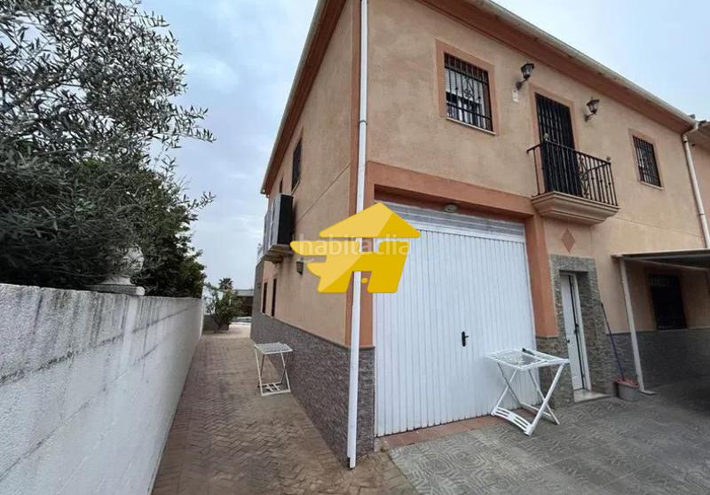 Foto 75af1d32-9f47-4a10-ab08-7e0f2e6a7ea2. Casa amb aparcament piscina a Alcolea Córdoba