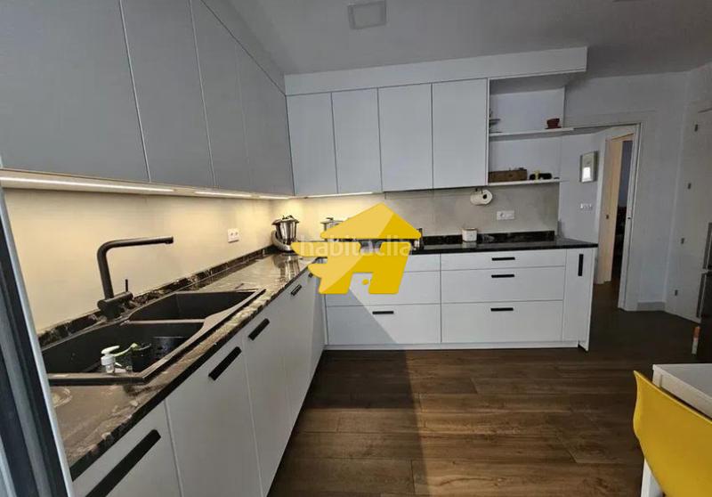 Foto a1f9883a-54a1-43d4-bbee-b180e6c5fcec. Location appartement avec parking dans Ciudad Jardín - Zoco Córdoba