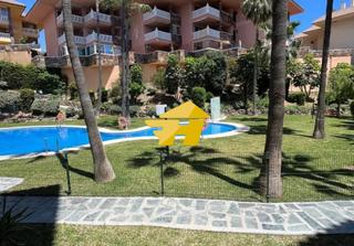 Location Appartement  Avenida del higuerón. Avenida del higuerón larga temporada
