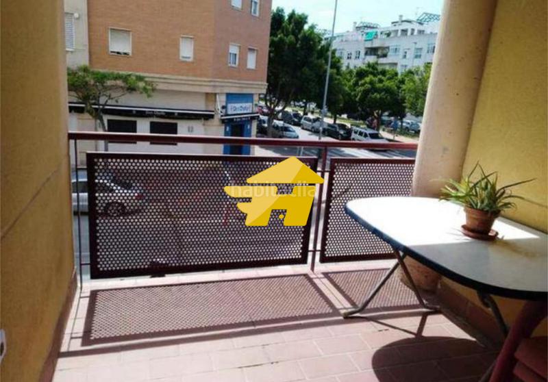 Foto e6e15e48-a8d2-40b9-a829-4d2a63d461a5. Lloguer pis amb piscina a El Consul - Ciudad Universitaria - El Romeral Málaga