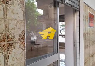 Local Comercial en Calle Carlinda