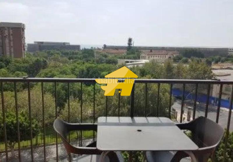 Foto f4240e7a-088c-45c5-9453-78df89fc46a4. Alquiler piso calle francisco pacheco en Los Guindos - Parque Mediterráneo - Santa Paula Málaga