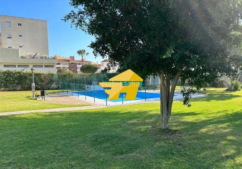 Foto ab51ac8d-7690-4b23-8fe2-a5df291c7fc0. Alquiler piso calle obispo herrera oria en Arroyo de la Miel Benalmádena