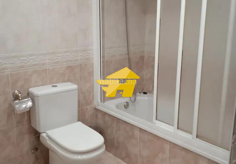 Foto c5ba2d06-a219-4564-9b5e-54da221fea2f. Lloguer pis a Parque Victoria Eugenia Málaga