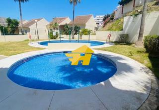 Location Appartement  Calle sierra blanca. Benalmadena larga temporada