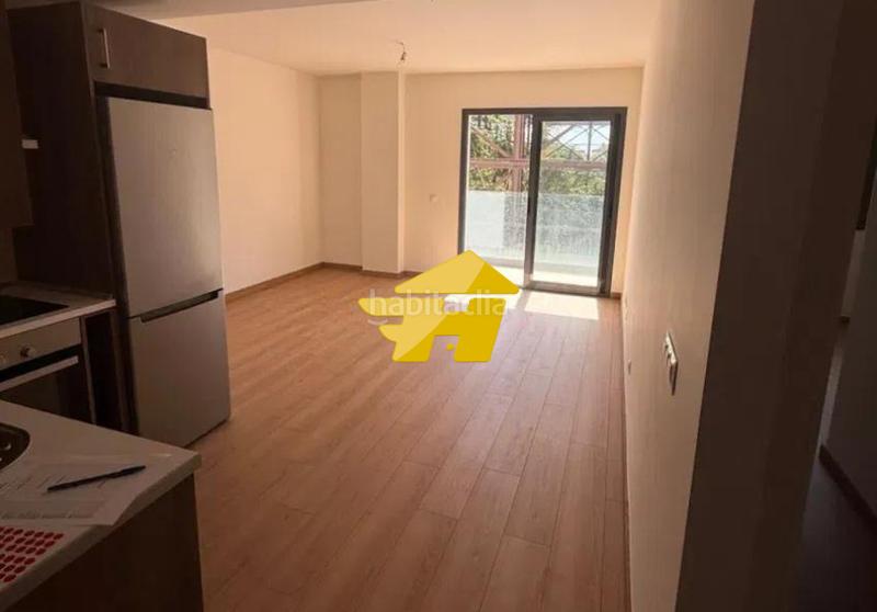 Foto 0e2f2ffd-8478-4546-97b6-209984bf0e01. Alquiler piso calle vizcaya larga temporada en Fuengirola