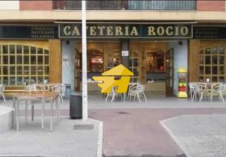Location Local commercial  Calle santa maría de trassierra. Calle santa maría de trassierra