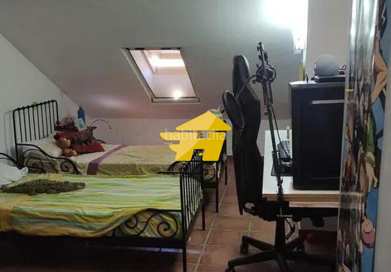 Foto 2ba78bb1-aa14-4a56-b9d2-14ab25dbabb8. Miete zweistöckige wohnung in El Molinillo - Capuchinos Málaga