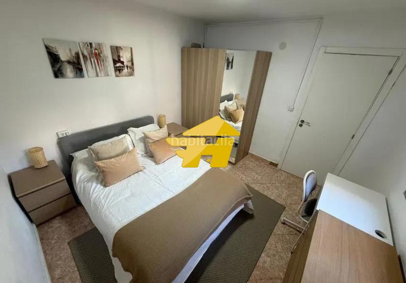 Foto f6ae74e9-cb48-49ec-ac77-ba89f1541e6f. Lloguer pis a Parque Victoria Eugenia Málaga