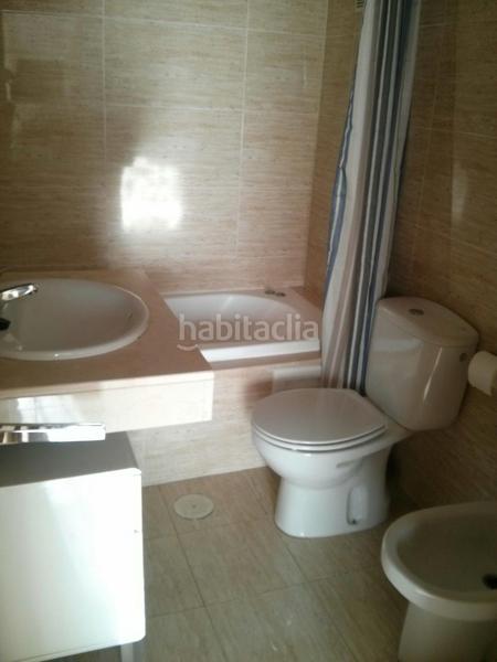 Foto 27379a3c-8b70-4c44-b27a-04f89757a05f. Lloguer àtic amb aparcament piscina a Paseo Marítimo Oeste - Pacífico Málaga
