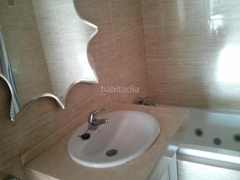 Foto 665296d7-3c12-4718-a445-c016b11cdfa7. Lloguer àtic amb aparcament piscina a Paseo Marítimo Oeste - Pacífico Málaga
