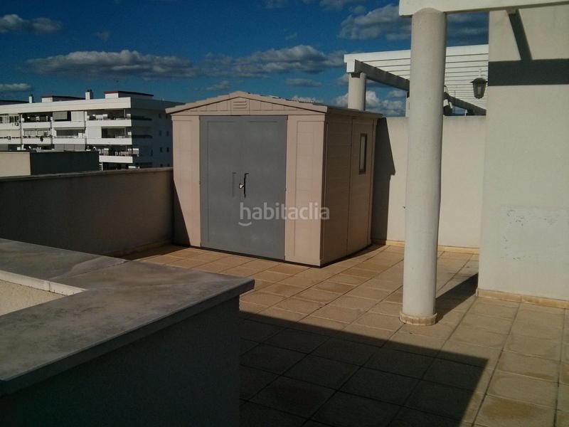 Foto 8be03cd4-44f9-430c-99f7-8e5c1330be36. Lloguer àtic amb aparcament piscina a Paseo Marítimo Oeste - Pacífico Málaga