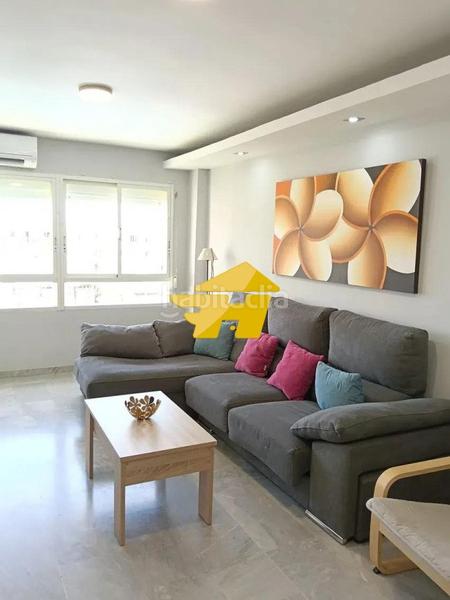 Foto 153bd209-b66a-4204-b170-4dea282e3ac2. Rent flat with heating parking pool in Montemar Torremolinos