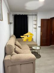 Lloguer Pis  Calle los alderetes. Para parejas o personas sola 2habitaciones 1 baño salon cocina p