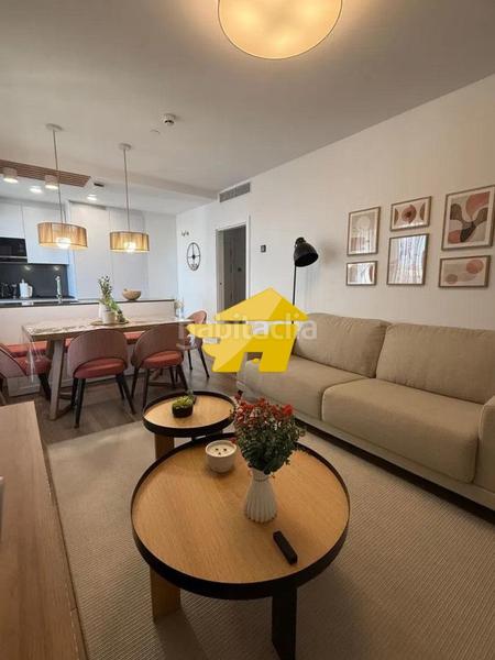 Foto e926abe1-4c6f-4743-b3df-e3d217f1afd4. Alquiler piso ideal parejas en Martiricos - La Roca - La Rosaleda Málaga