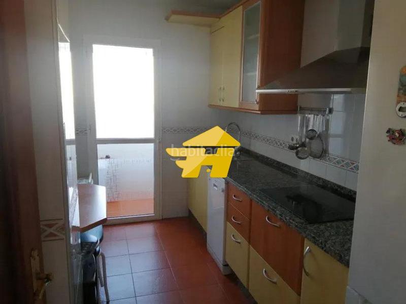 Foto b77da215-da11-4581-8cff-4d22d7c31547. Alquiler piso ideal parejas en Torre de Benagalbón Rincón de la Victoria