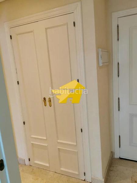 Foto 12e68f78-6a96-49f2-b3c2-bea0d2712230. Miete etagenwohnung mit heizung pool in Zona Centro Comercial Torrequebrada Benalmádena