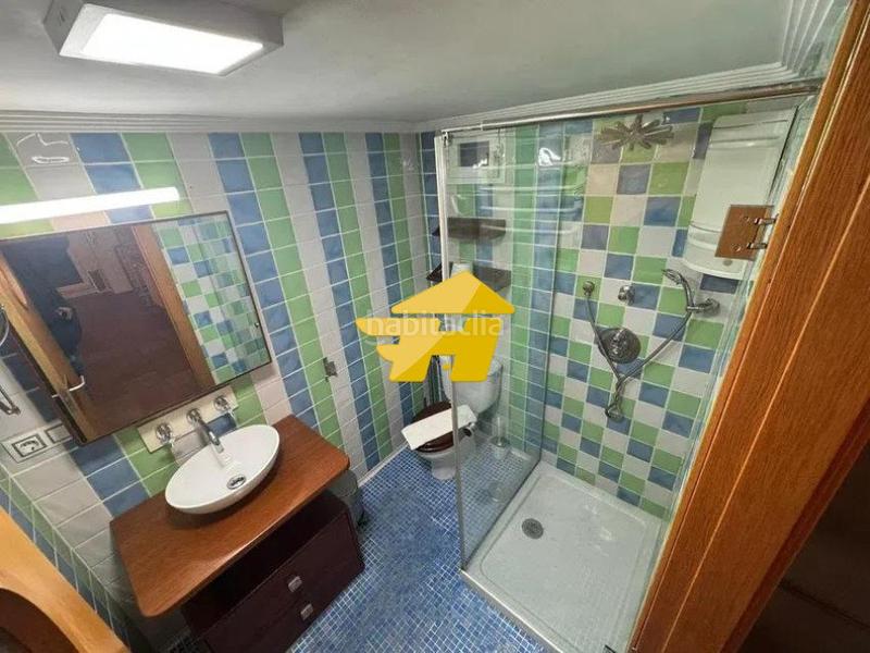 Foto 11c6cbd1-60b5-41be-b587-1aa43b0df431. Alquiler piso ideal parejas larga temporada en Playamar - Benyamina Torremolinos