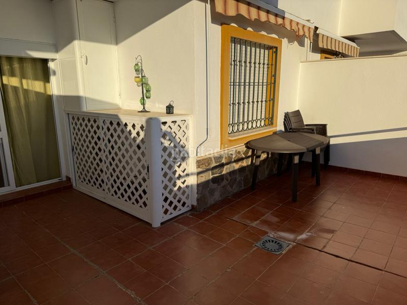 Foto 454b2e17-b189-49ab-8ad6-cab5a8d689c1. Location appartement avec parking piscine dans Los Nadales - Tio Charles Benalmádena