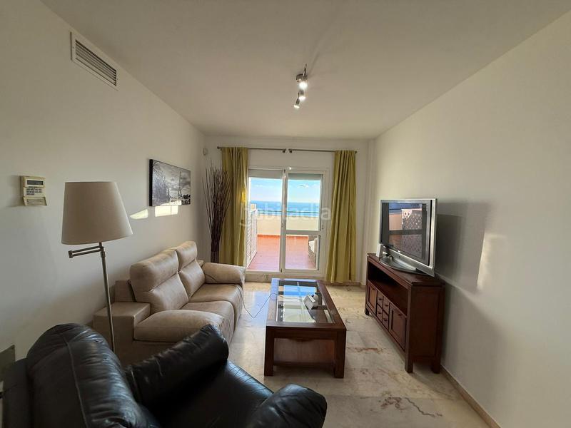 Foto 2434b59b-fbf9-4566-bd81-4a7cf2b2c9c1. Rent flat with parking pool in Los Nadales - Tio Charles Benalmádena