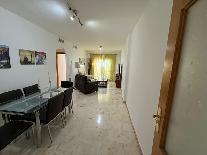 Foto 342deec4-142a-46ec-84d9-9b207167d307. Rent flat with parking pool in Los Nadales - Tio Charles Benalmádena