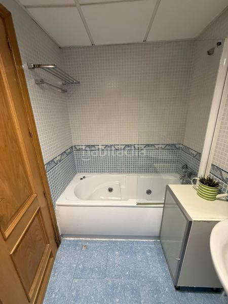 Foto f396e868-dcfd-4cc2-938a-58045a3937a2. Rent flat with parking pool in Los Nadales - Tio Charles Benalmádena