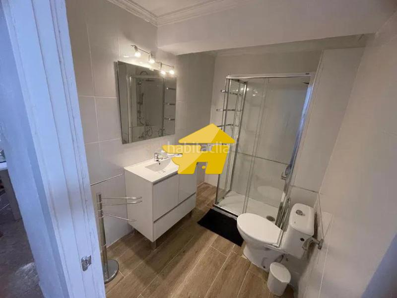 Foto db7f2283-963d-40ba-863b-46024c72b32a. Alquiler piso calle segismundo moret en Parque Victoria Eugenia Málaga