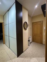 Piso en Plaça Catalunya - Escola Industrial. Piso en venta en zona escoles, 3 dormitorios.