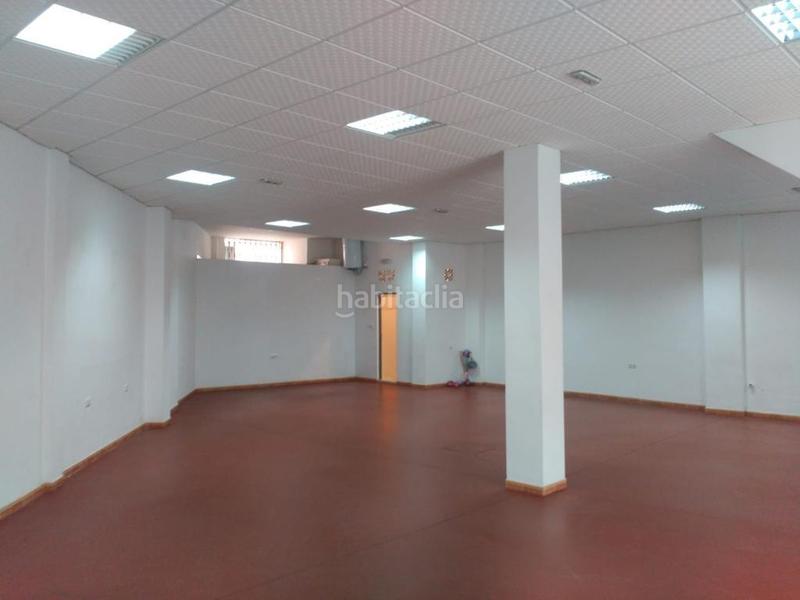 Foto 4fc48ccf-d035-49fd-b52d-8ddd786eeb80. Local comercial local en los barrios en Barrios (Los)