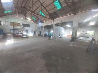 Bâtiment à usage industriel à La Granja - La Colina - Los Pastores. Venta nave industrial en los guijos