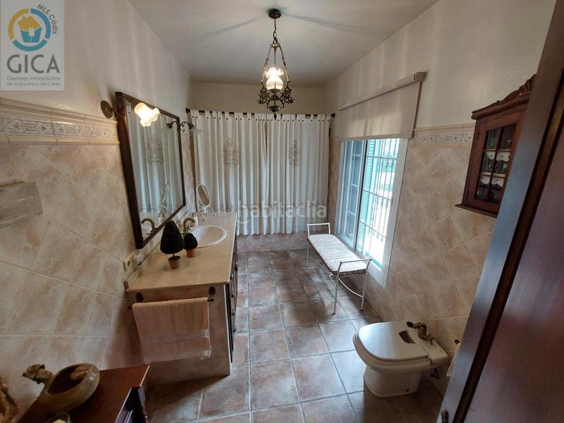 Foto 39a1ffa0-d01a-454a-8d4e-98107edeb800. Chalet avec chauffage parking piscine dans La Granja - La Colina - Los Pastores Algeciras