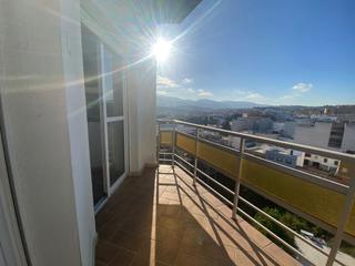 Pis a Casco Antiguo. Piso tres dormitorios villa palma